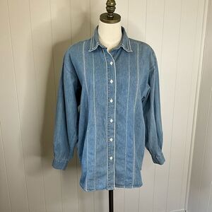 Vtg Capacity Womens Medium Button Front Chambray Blue Denim Shirt Embroidered